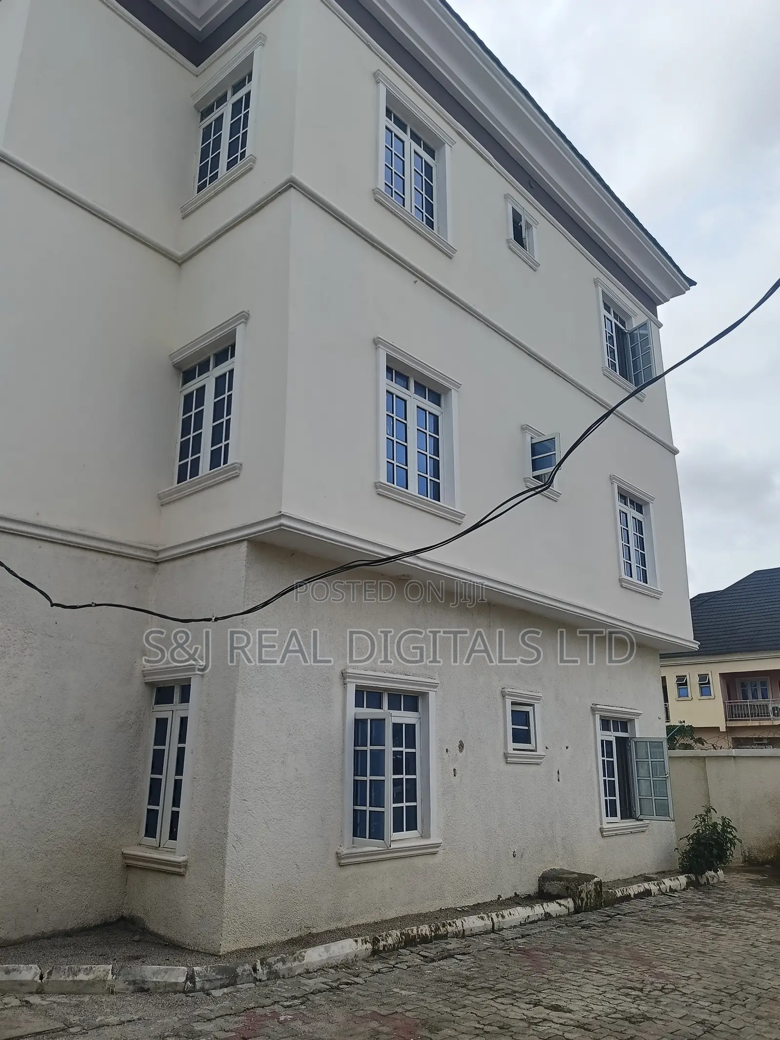 2bdrm Block of Flats in Kubwa for rent
