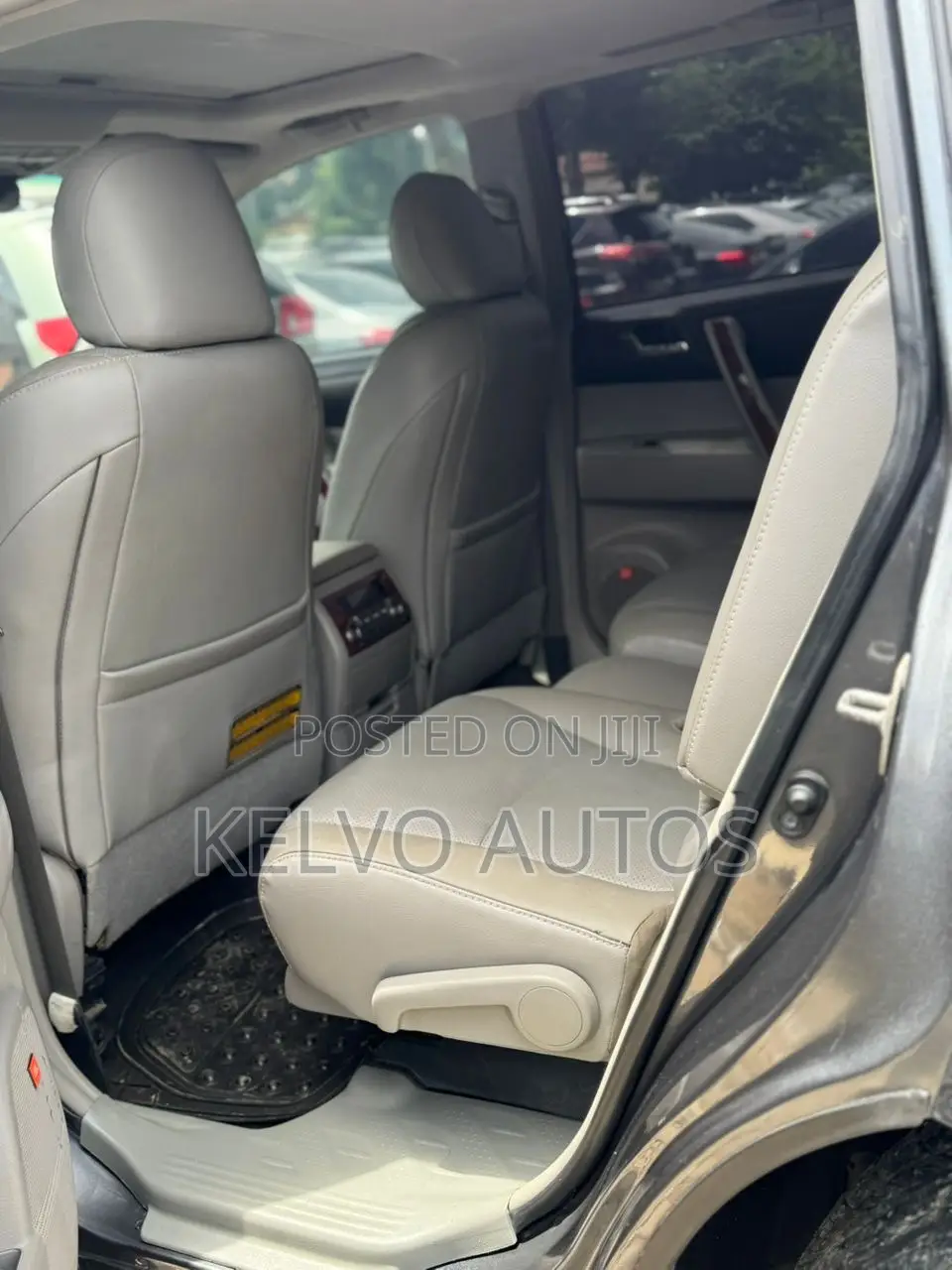 Toyota Highlander 2013 Beige