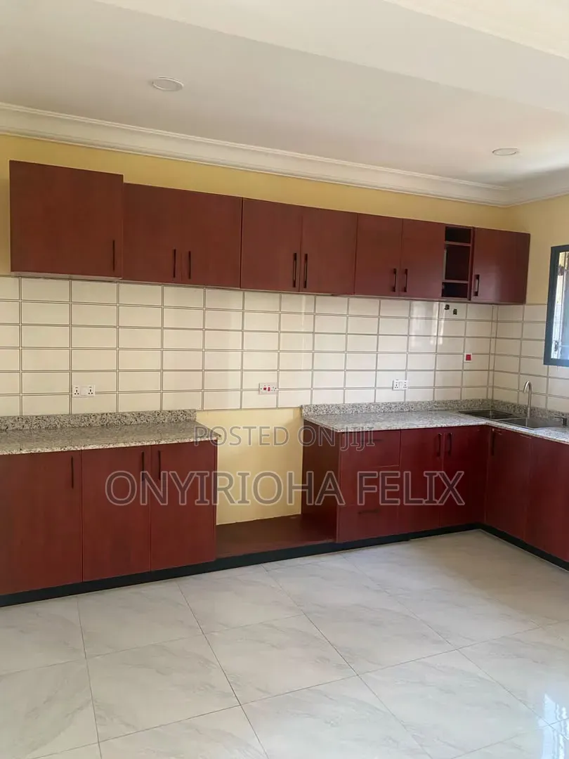 2bdrm Block of Flats in Gwarinpa Off 3Rd, Bunkoro for rent