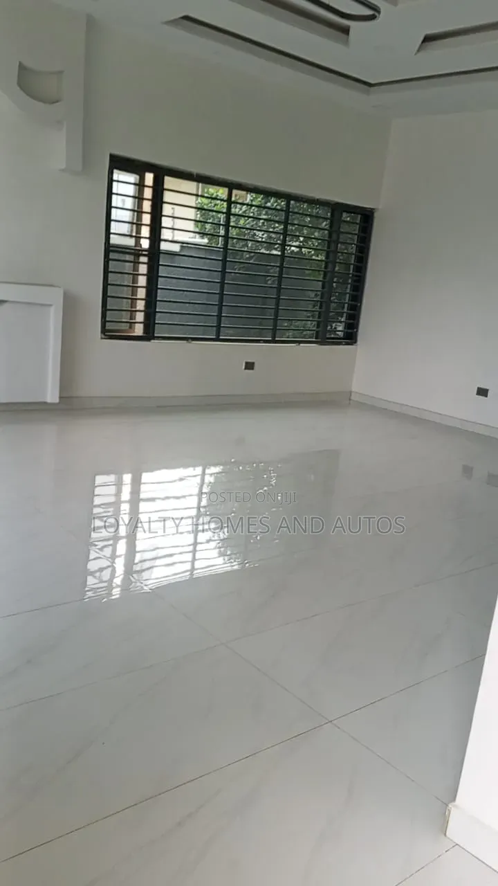 5bdrm House in Ikeja GRA for rent