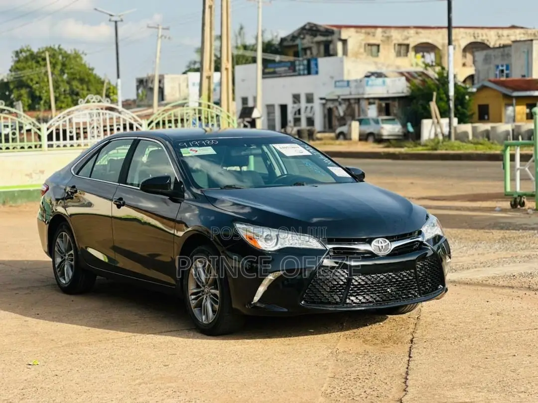 Toyota Camry SE 4dr Sedan (2.5L 4cyl 6A) 2016 Black