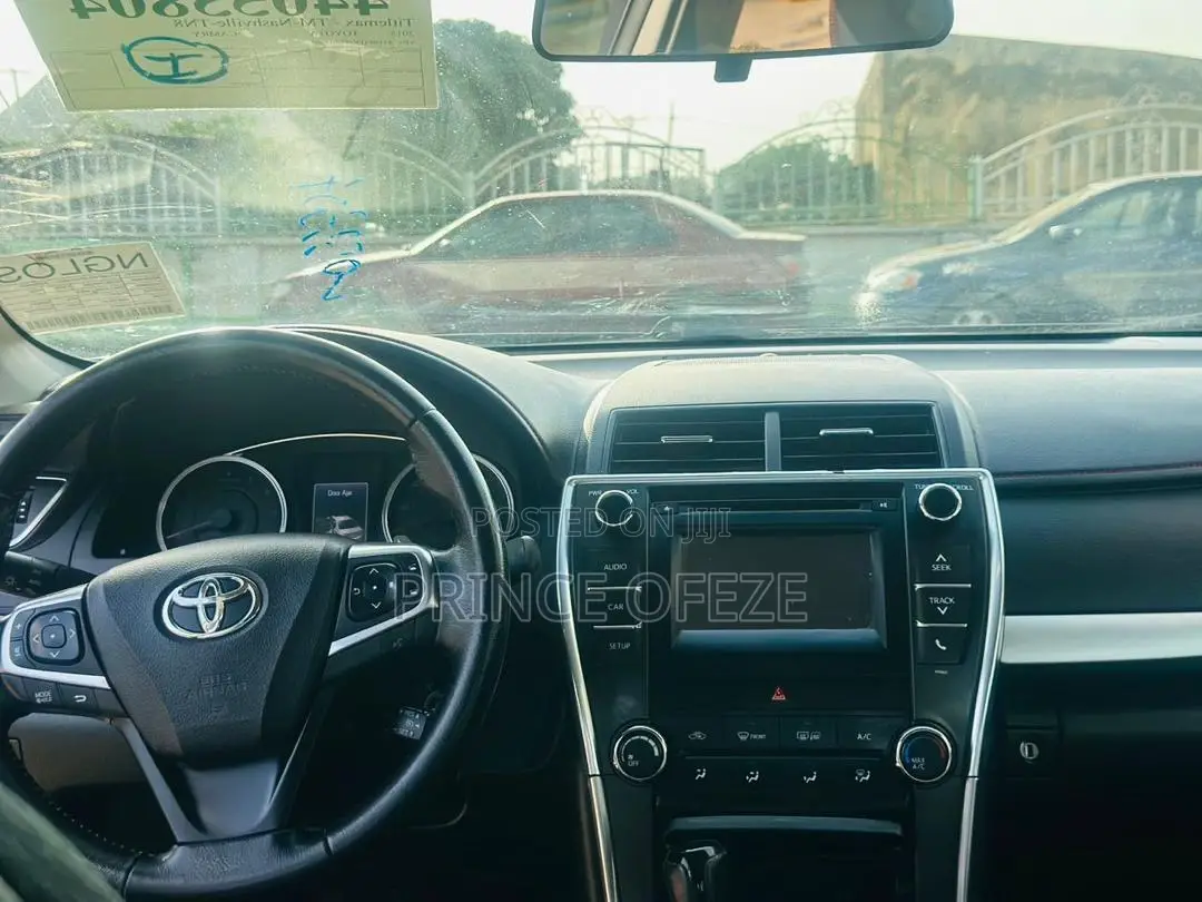 Toyota Camry SE 4dr Sedan (2.5L 4cyl 6A) 2016 Black