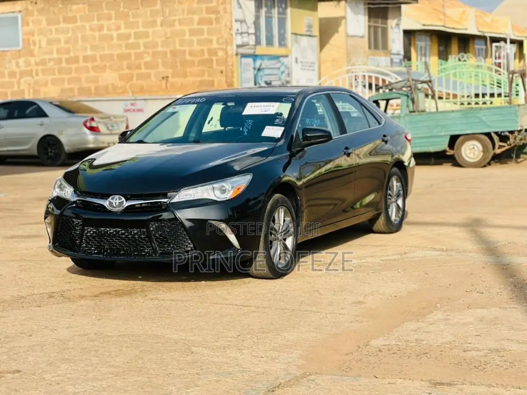 Toyota Camry SE 4dr Sedan (2.5L 4cyl 6A) 2016 Black