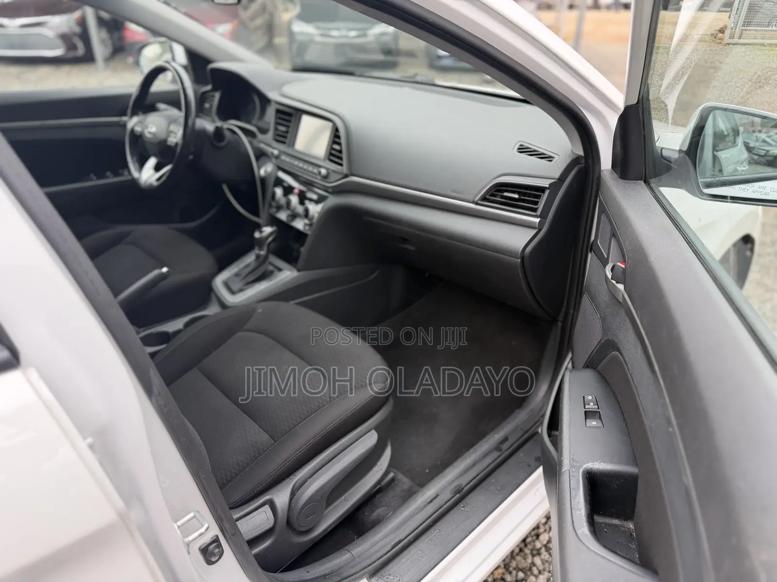 Hyundai Elantra 2019 White