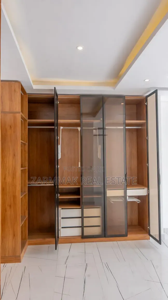 5bdrm Duplex in Lekki Phase 1 for sale