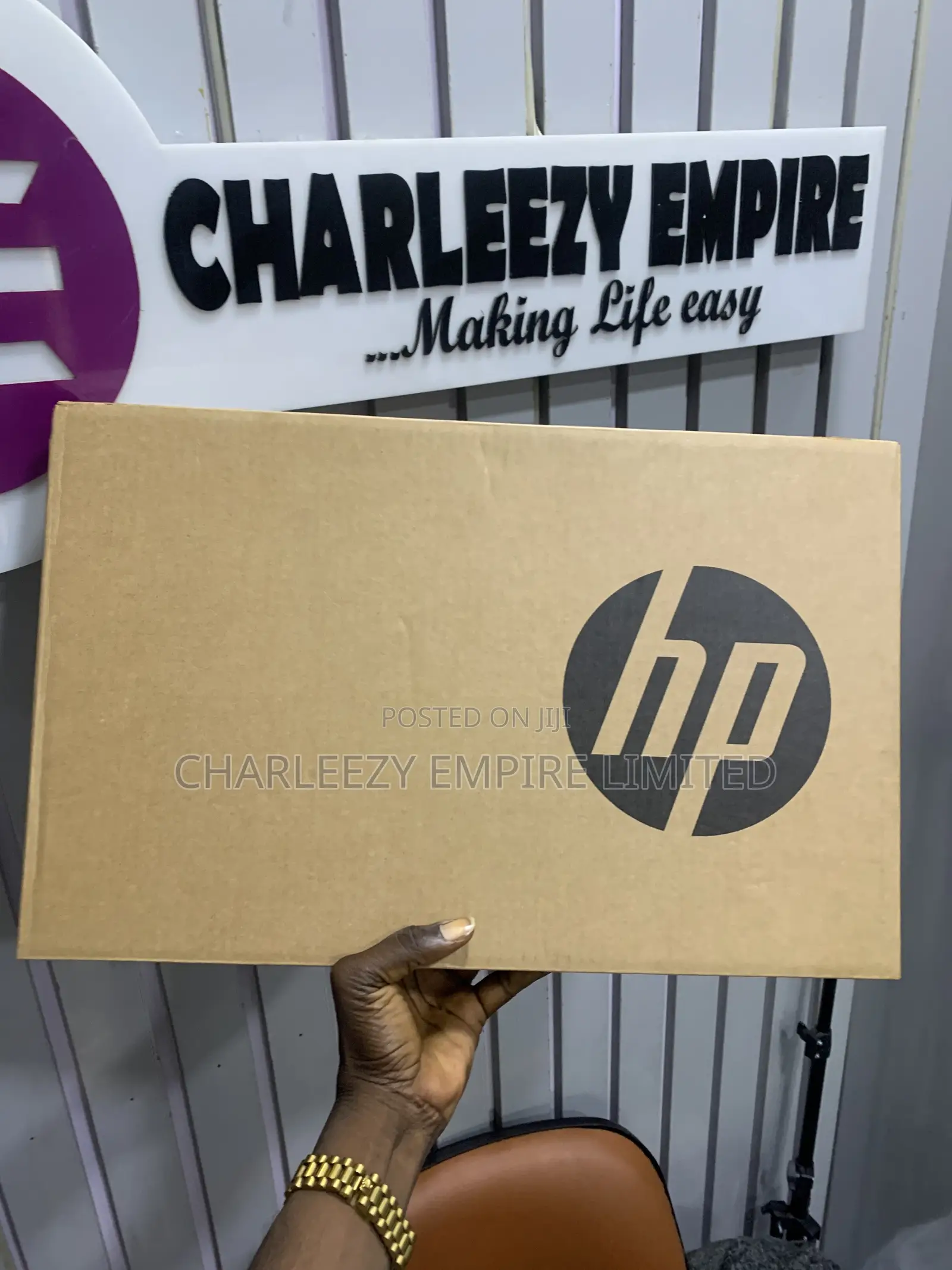 New Laptop HP 14S 8GB Intel Core i5 SSD 512GB