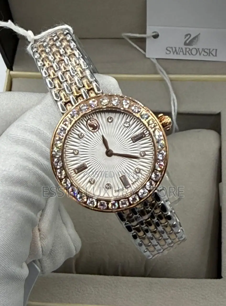 Swarovski Quality Luxury Female Chain Wristwatch