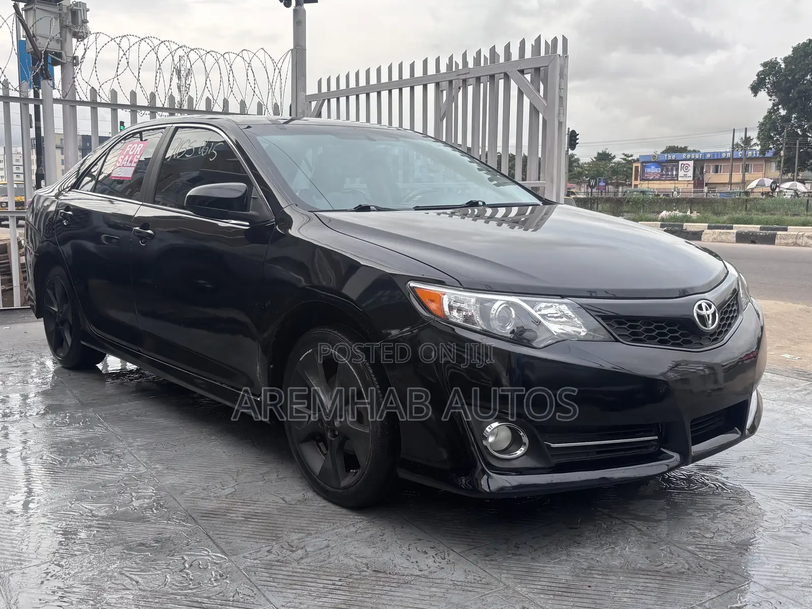 Toyota Camry SE 4dr Sedan (2.5L 4cyl 6A) 2013 Black