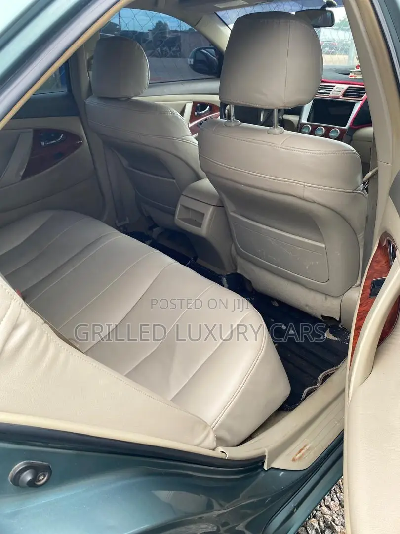 Toyota Camry LE 4dr Sedan (2.4L 4cyl 5A) 2009 Green