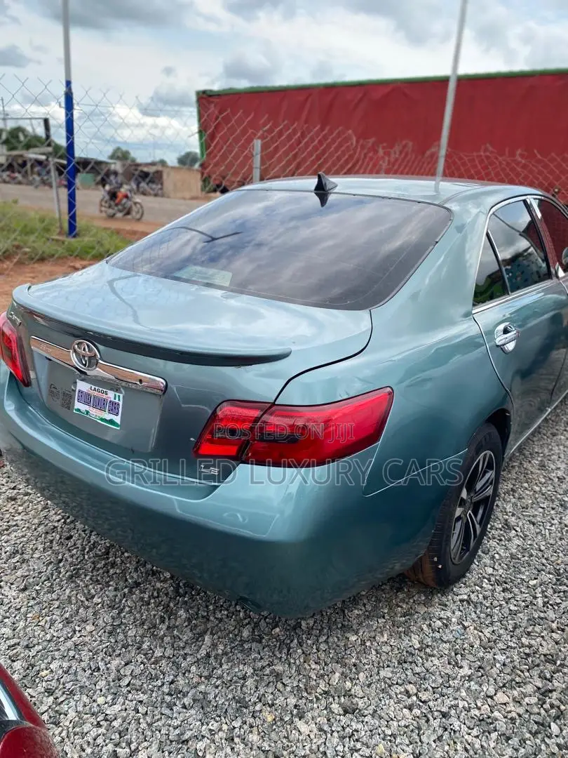 Toyota Camry LE 4dr Sedan (2.4L 4cyl 5A) 2009 Green