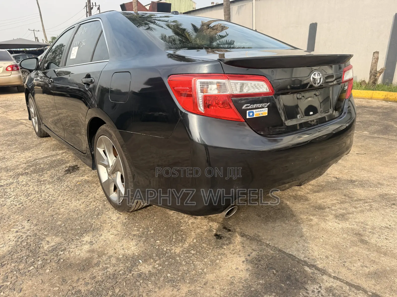 Toyota Camry SE 4dr Sedan w/Prod. End 11/13 (3.5L 6cyl 6A) 2014 Blue