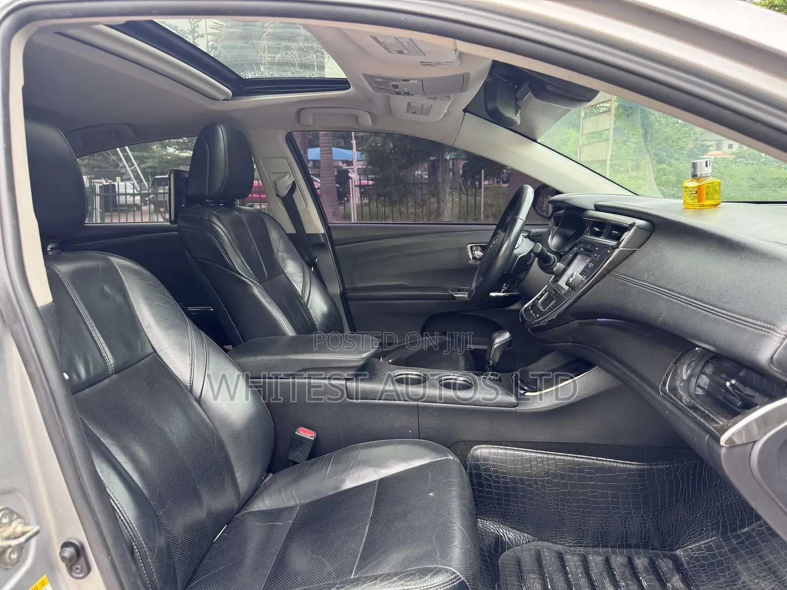 Toyota Avalon Limited FWD Sedan (3.6L 6cyl 6A) 2016 Silver