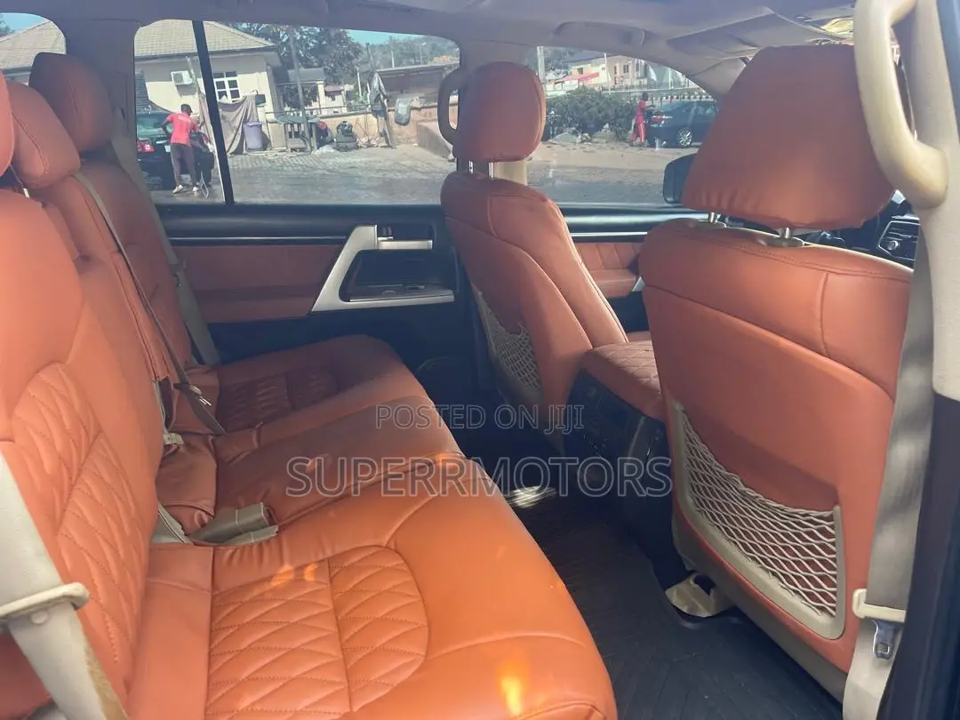 Toyota Land Cruiser 2022 (Upgrade) - Abuja Rental