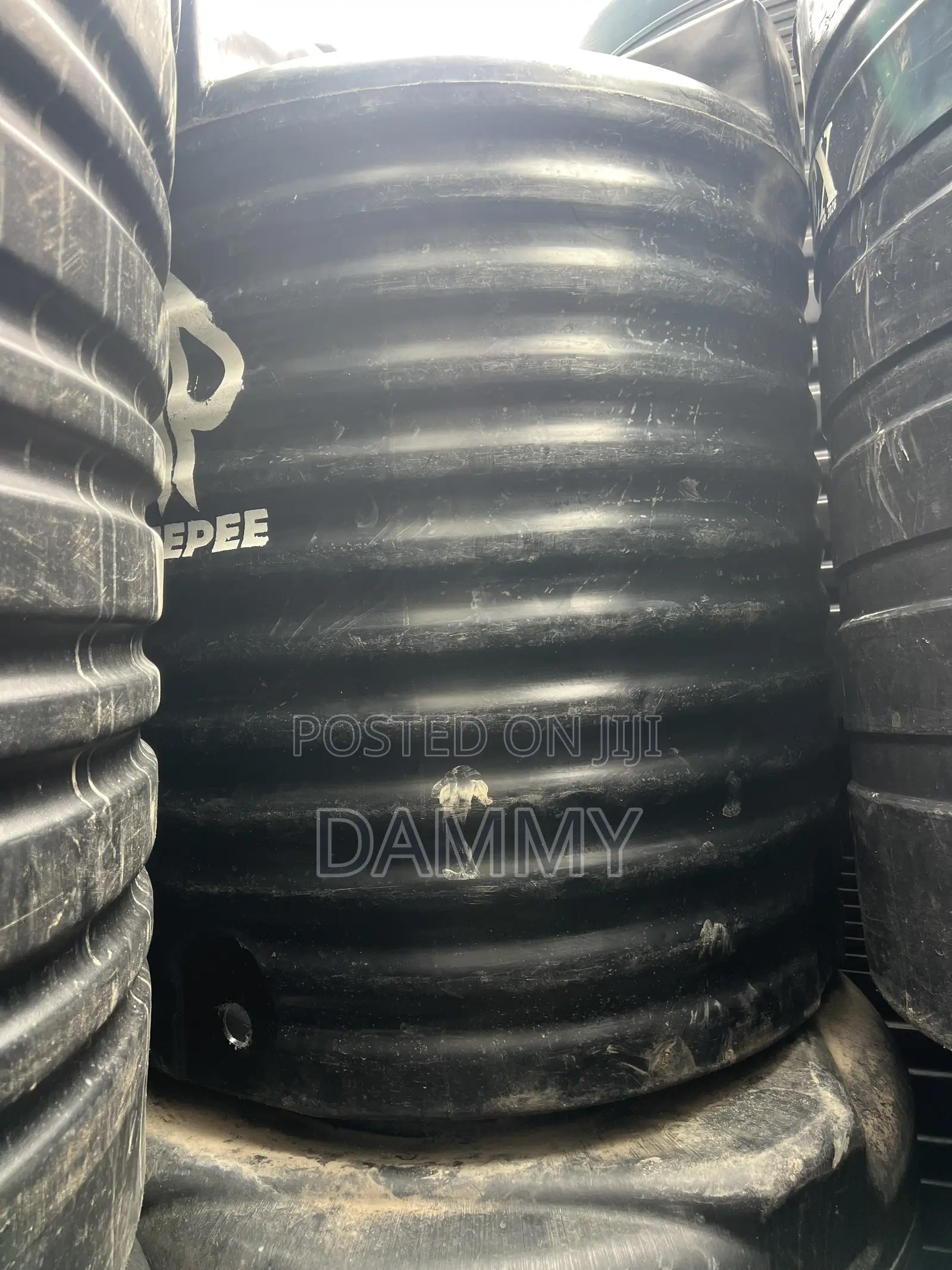 1000l Geepee Brand Vertical Plastic Storage Tank