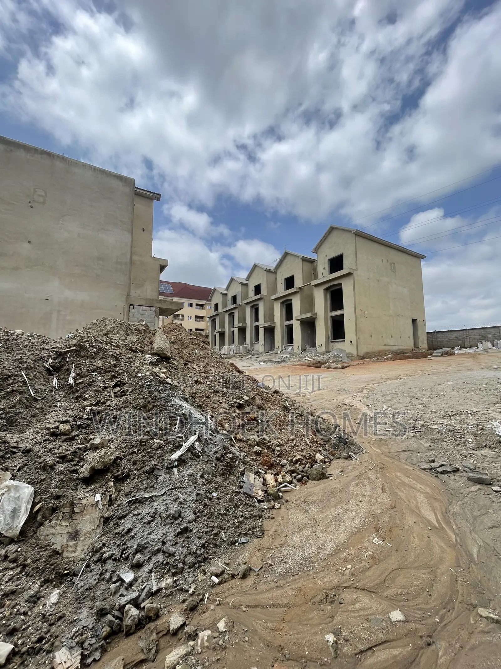 4bdrm Duplex in Wuye for sale