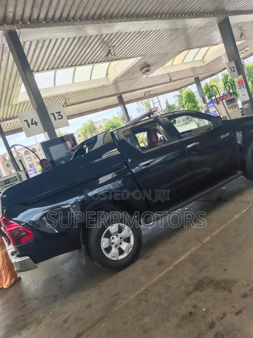 2018 Toyota Hilux 4x4 - Abuja Rental