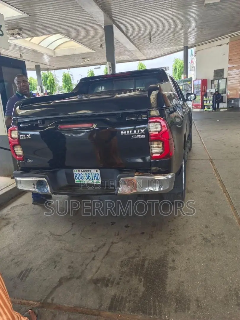 2018 Toyota Hilux 4x4 - Abuja Rental