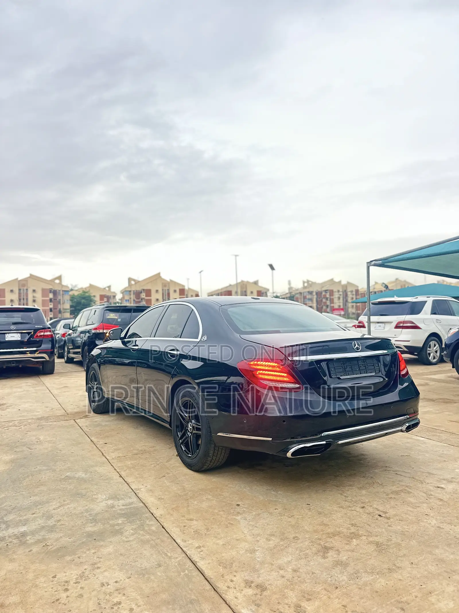 Mercedes-Benz E300 4Matic AWD Sedan (2.0L 4cyl 9A) 2017 Black
