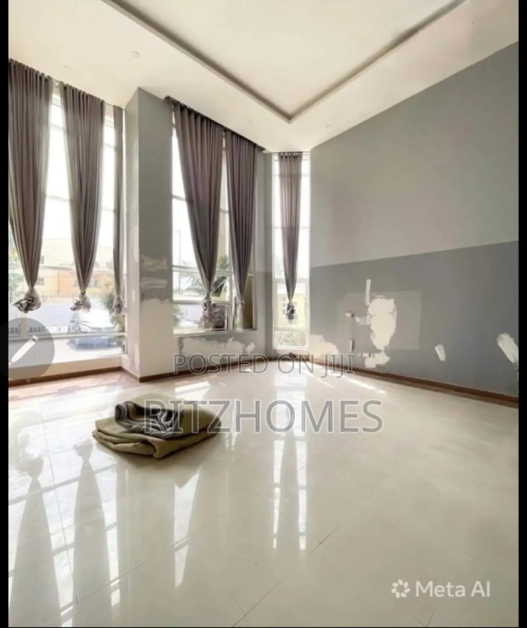 3bdrm Penthouse in Lekki Phase 1 for rent
