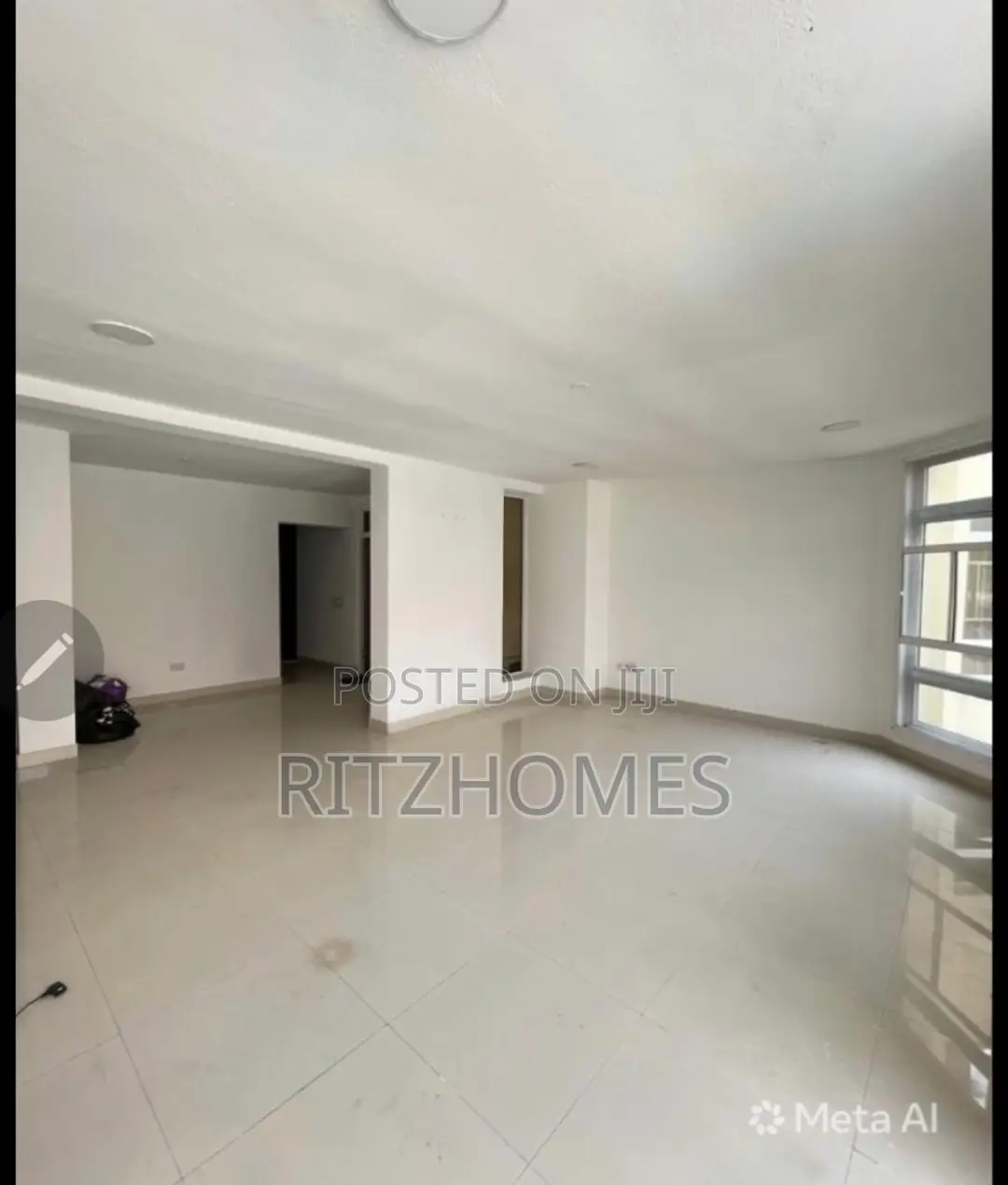 3bdrm Penthouse in Lekki Phase 1 for rent