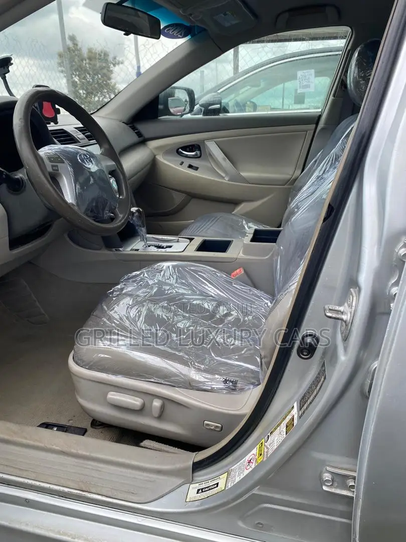 Toyota Camry LE 4dr Sedan (2.4L 4cyl 5A) 2007 Silver