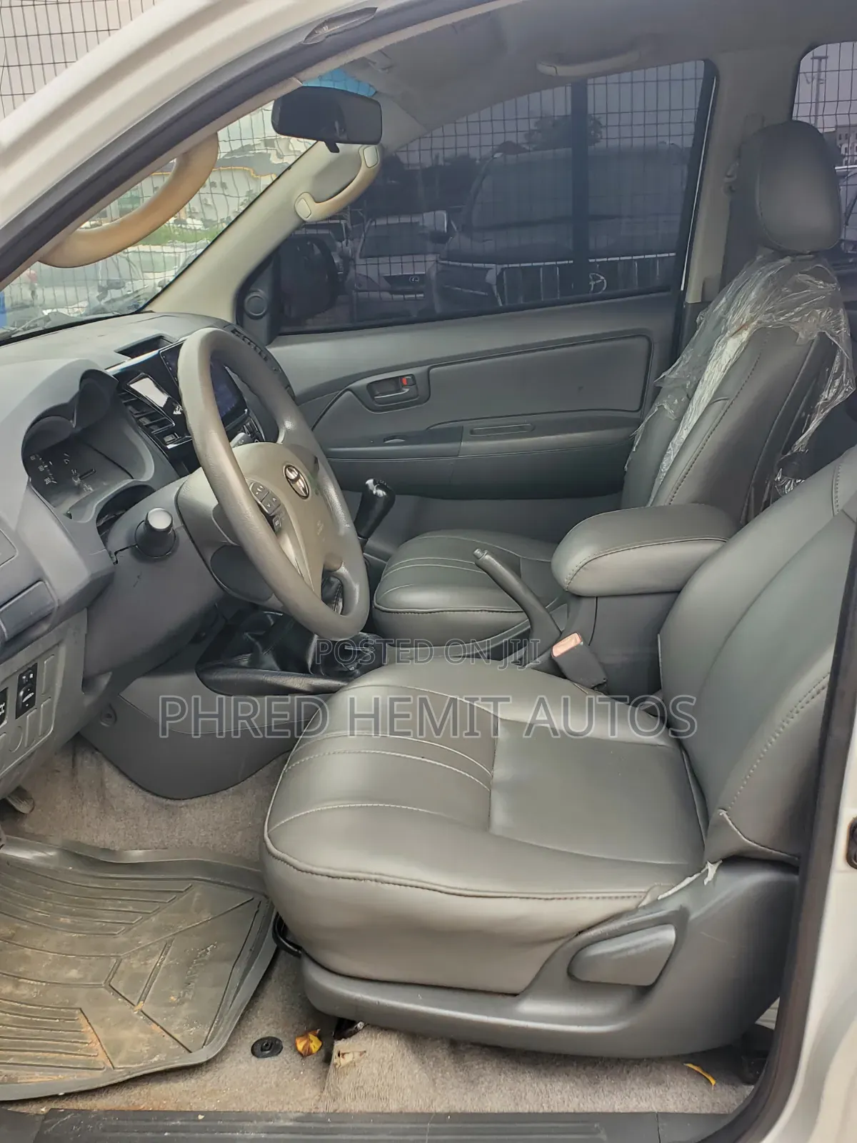 Toyota Hilux 2014 White