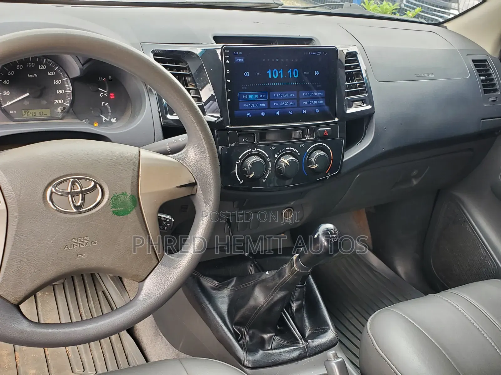 Toyota Hilux 2014 White