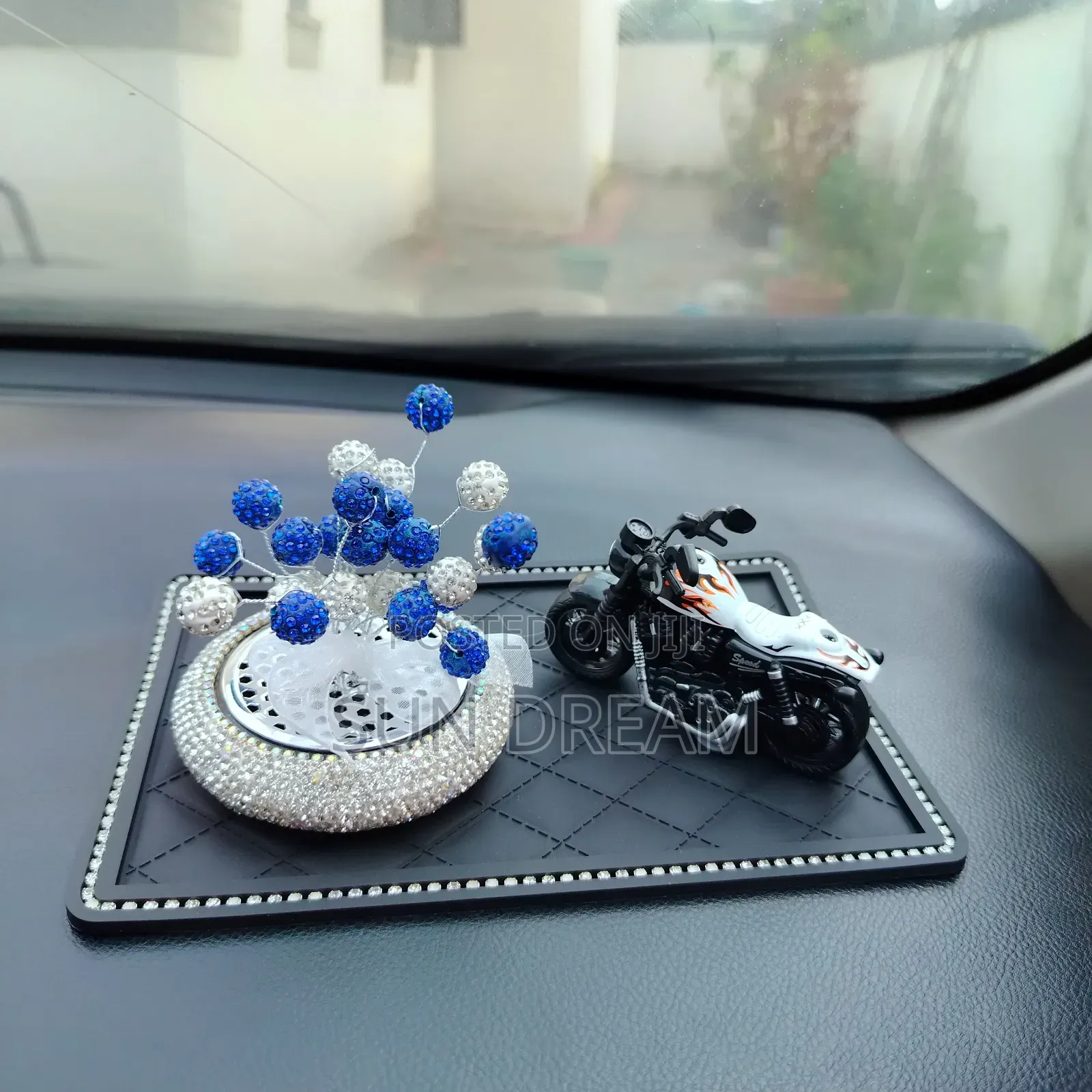 Car Ornaments Car Decoration Home Decration Gift Idea Cars Diffuser
