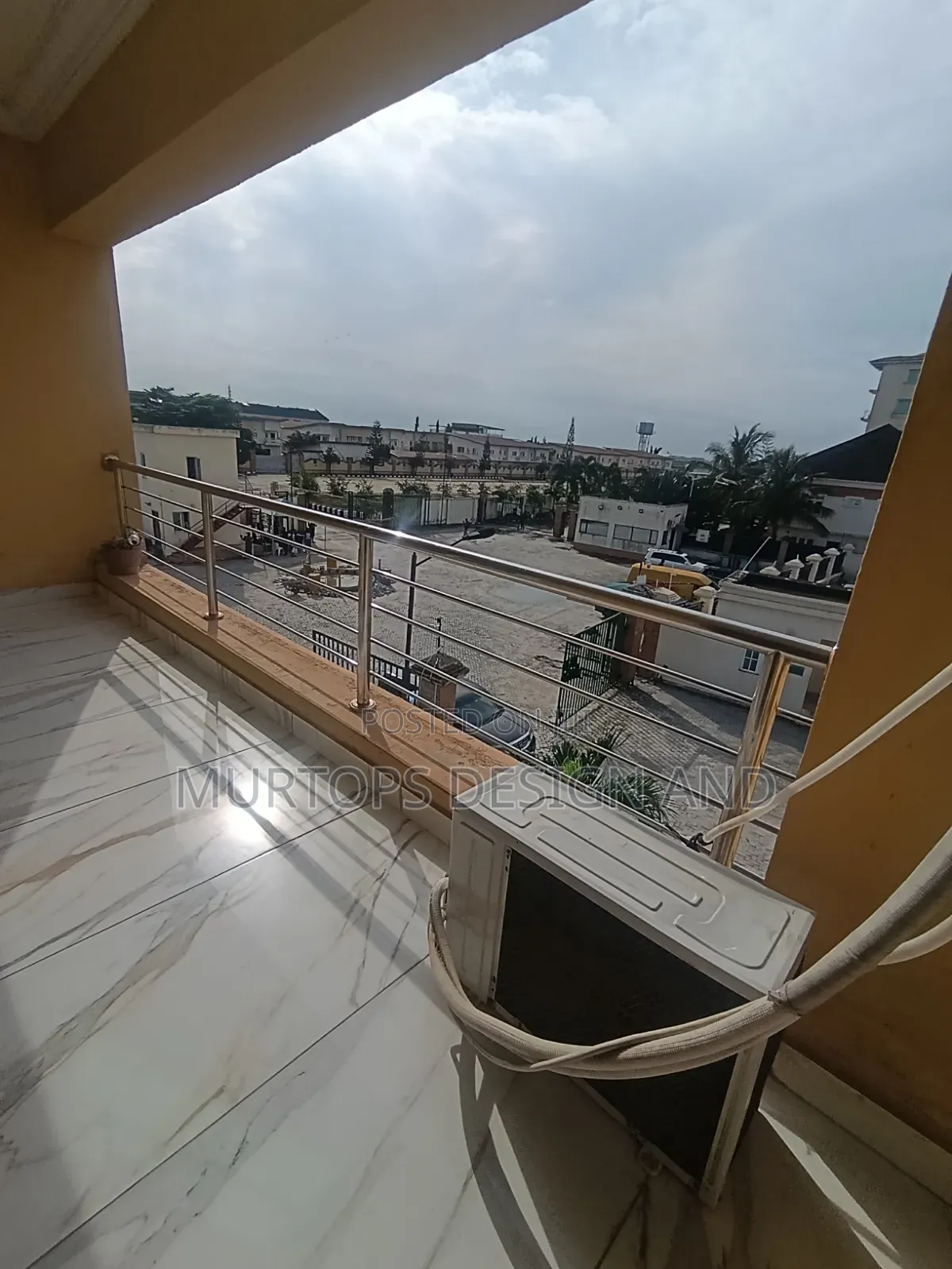 Mini Flat in Paradise, Chevron for rent