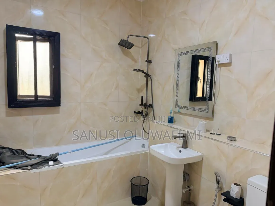 Furnished 3bdrm Block of Flats in Idowu Taylor for rent