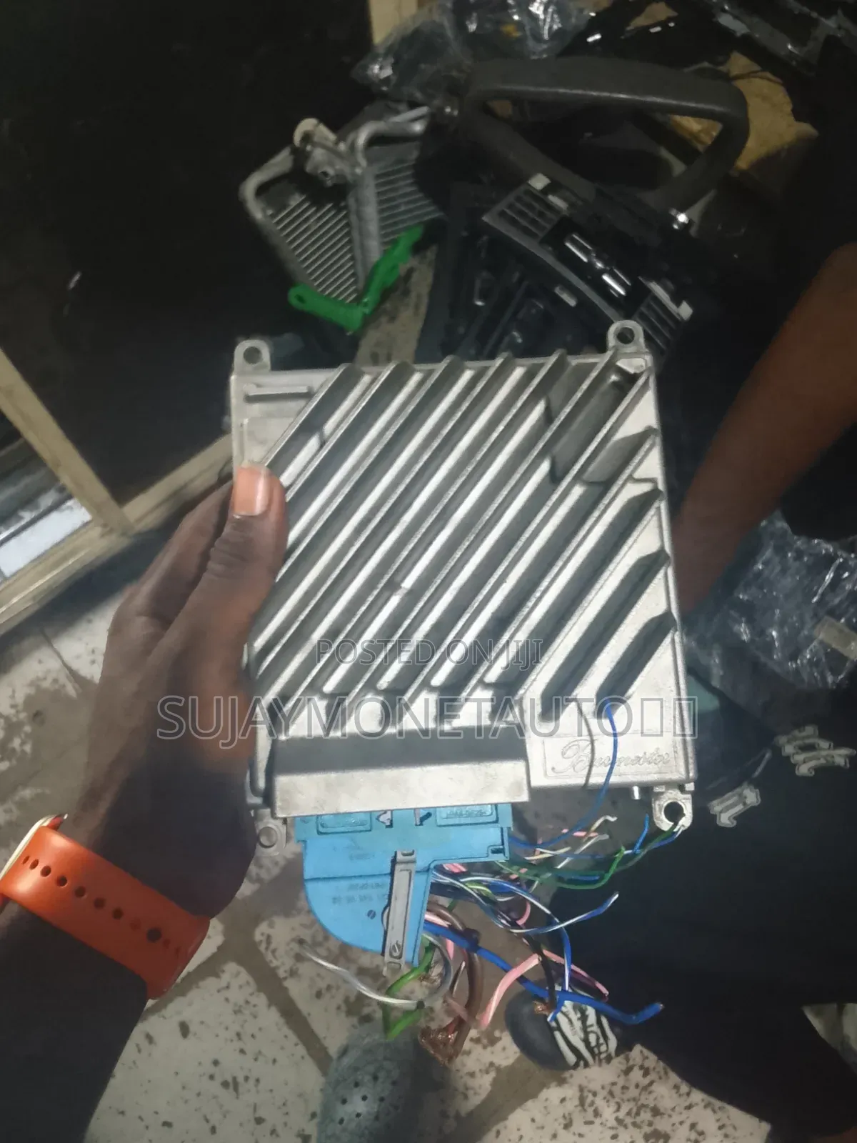 Mercedes Benz Amg Amplifier Lastest