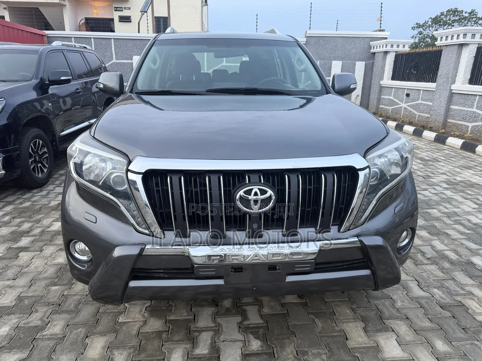 Toyota Land Cruiser Prado 2014 Gray