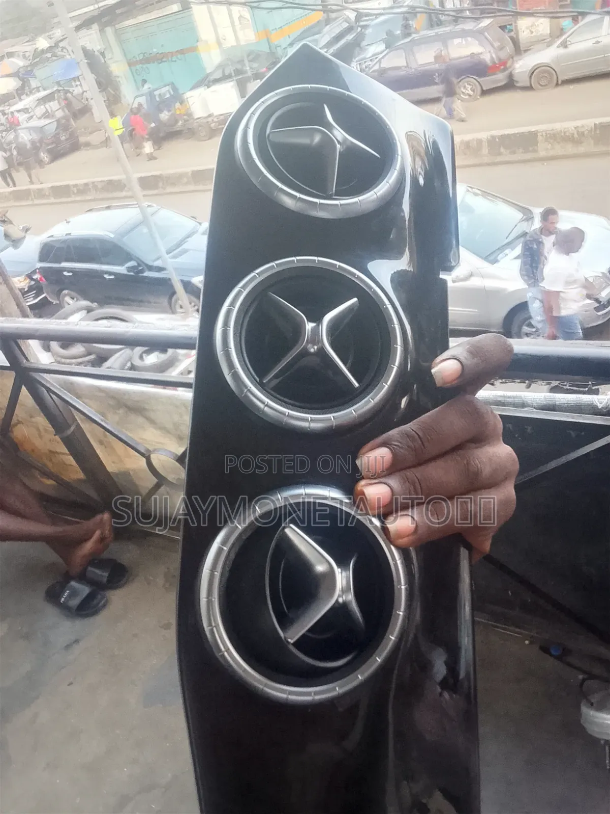 Mercedes Benz Cla Dashboard Ac Vent and Chrome