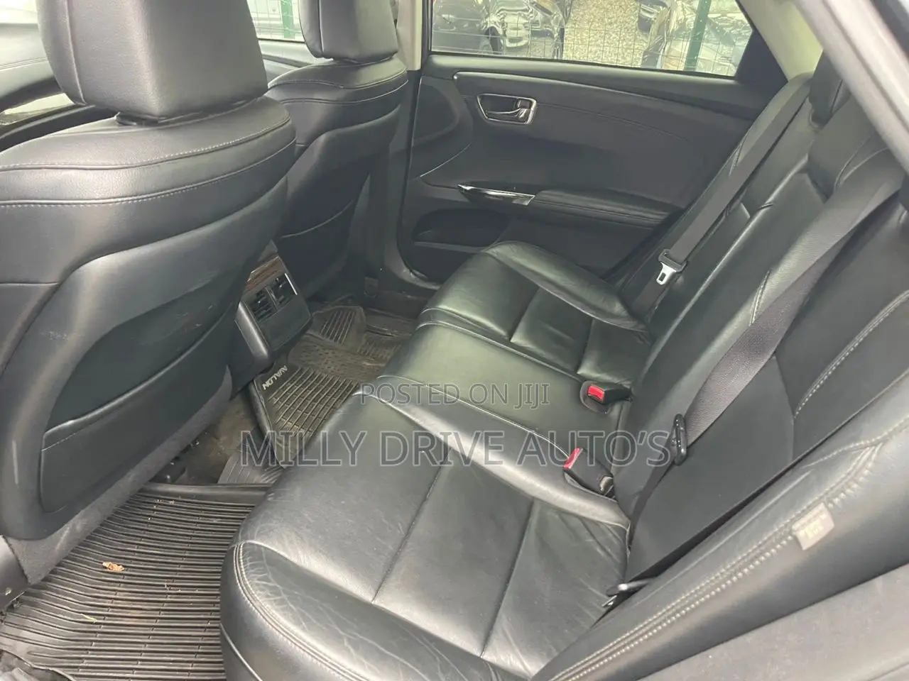 Toyota Avalon XLE Premium Sedan FWD (3.5L 6cyl 6A) 2013 Black