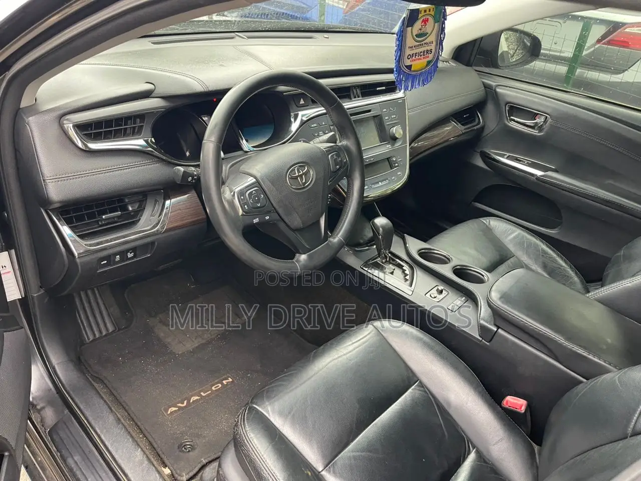 Toyota Avalon XLE Premium Sedan FWD (3.5L 6cyl 6A) 2013 Black