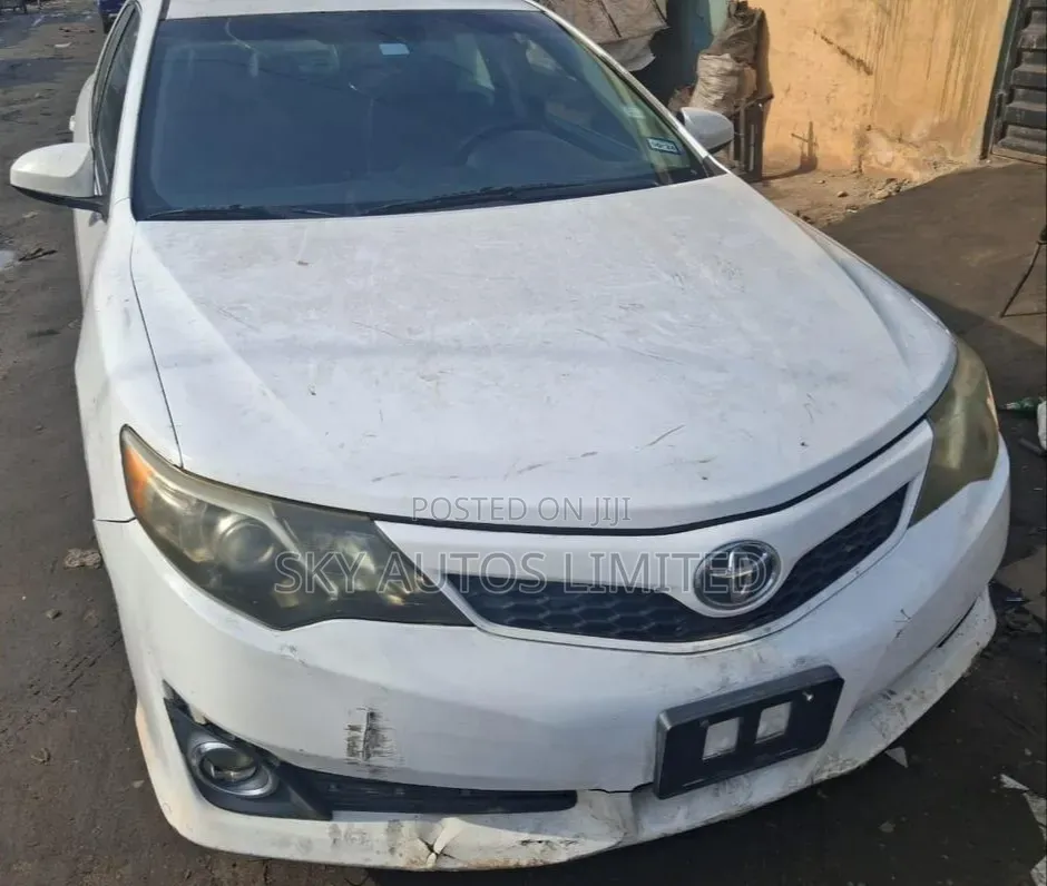 Toyota Camry 2013 White