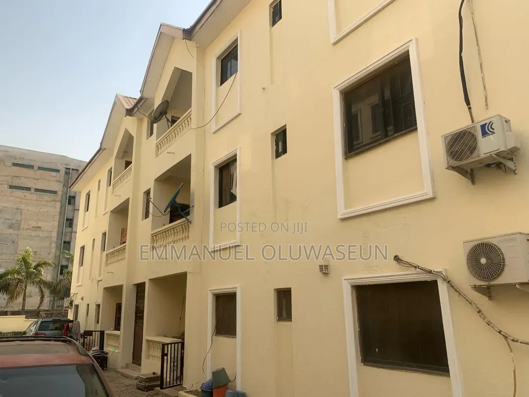 3bdrm Block of Flats in Mabushi for sale