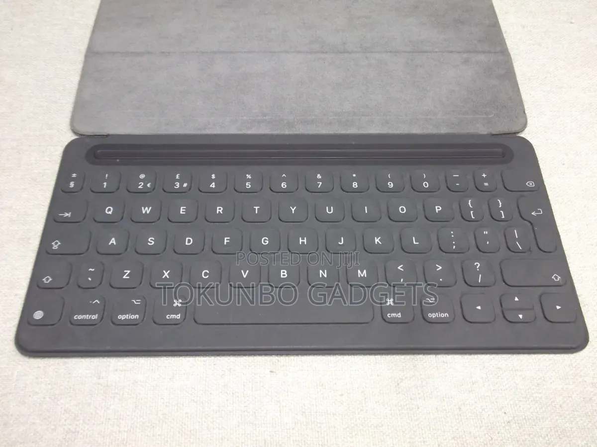 Apple Smart Keyboard for iPad Pro 9.7/10.5"/ iPad 7 8 9/Air 3rd Gen