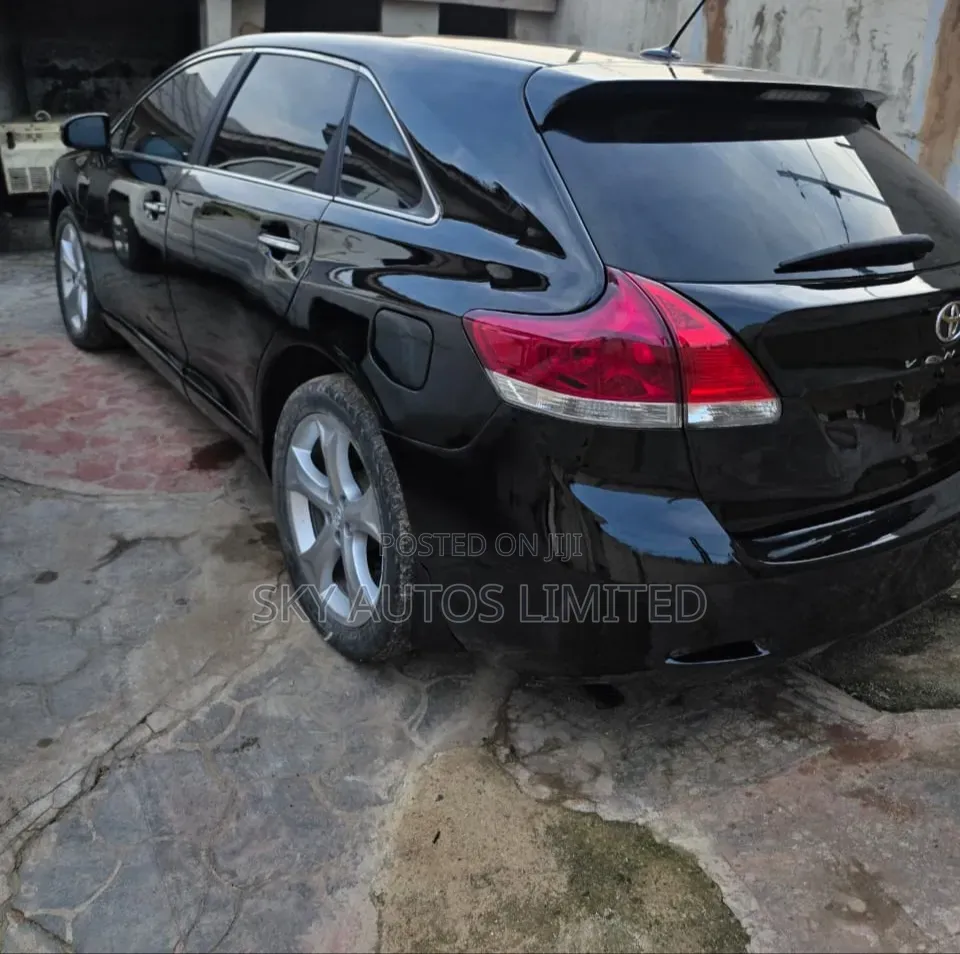 Toyota Venza 2011 Black