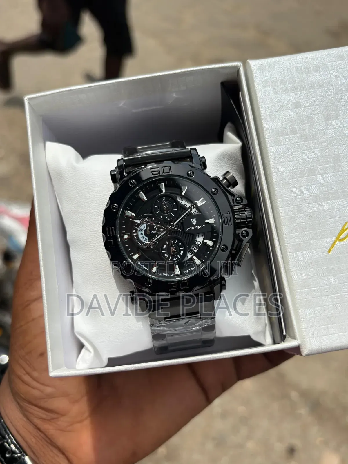 Poedagar Chain Waterproof Wristwatch, With Active Chronograph