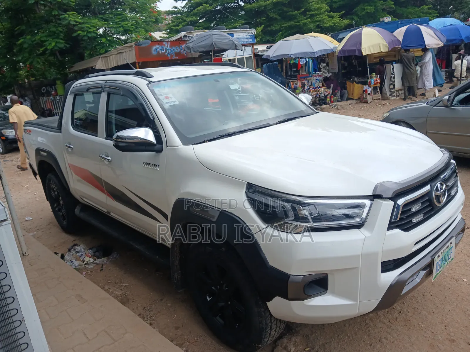 Toyota Hilux 2014 White