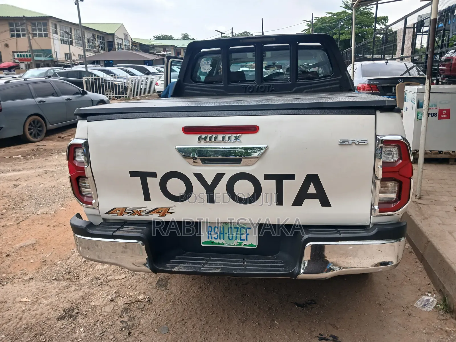 Toyota Hilux 2014 White