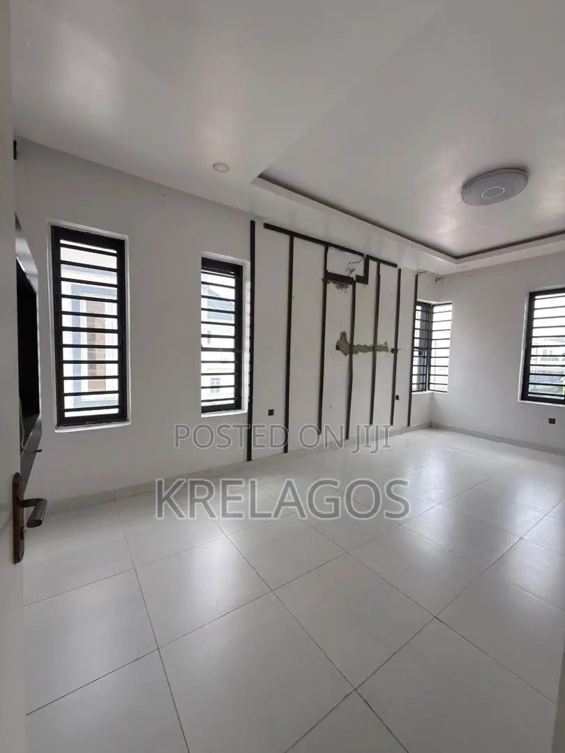 4bdrm Duplex in Chevron Toll Gate, for rent