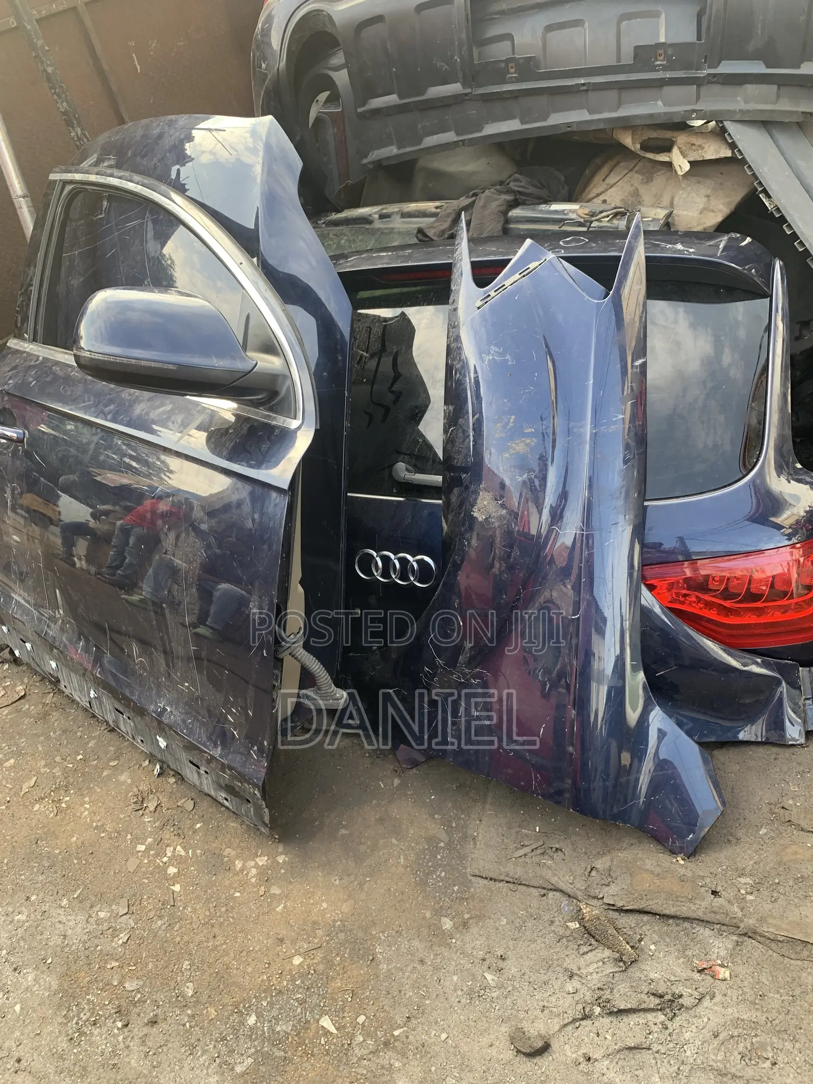 Audi Q7 Door,Fender,Bonnet/Hood and Back Bumper