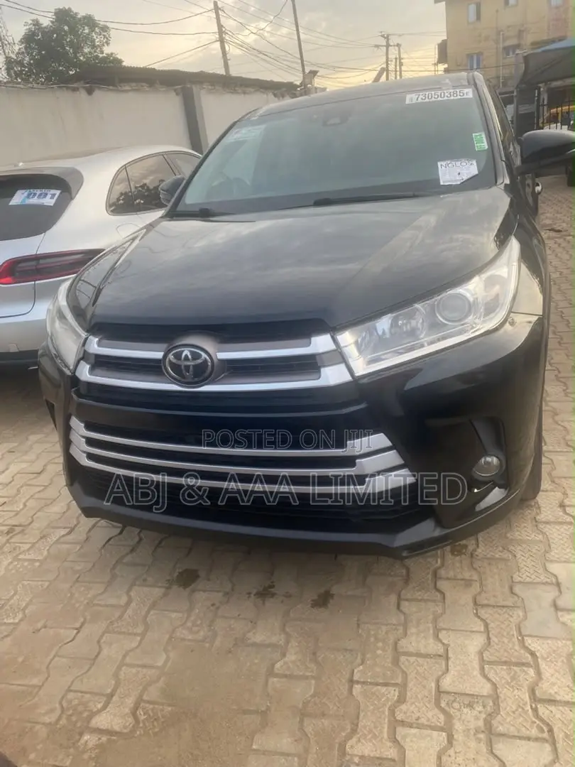 Toyota Highlander LE 2019 Black
