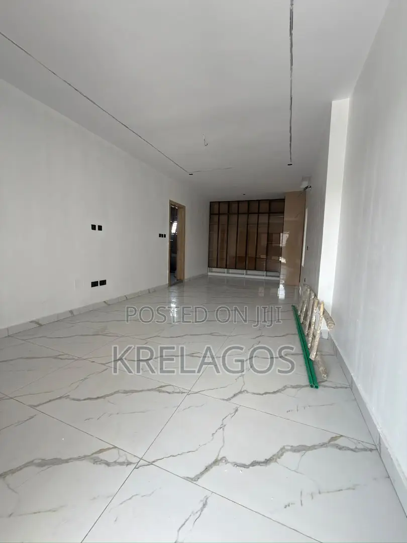 4bdrm Duplex in Orchid, Chevron for sale