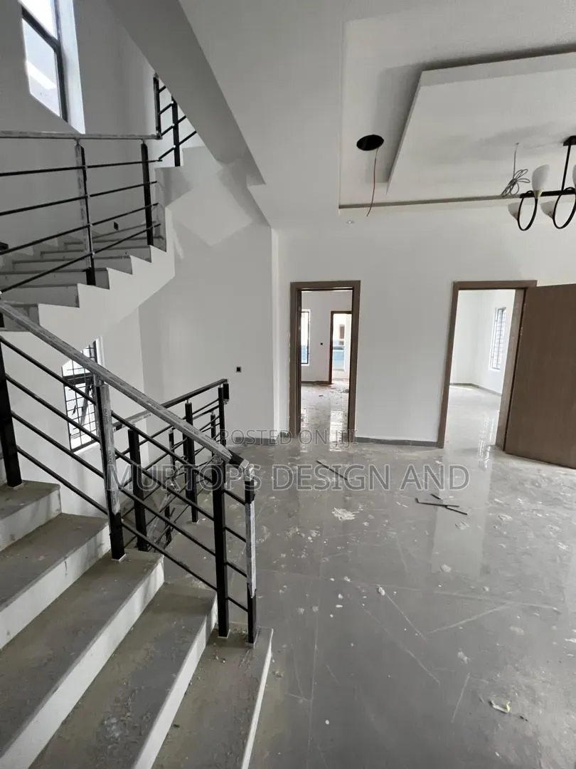 5bdrm Duplex in Ikate for rent
