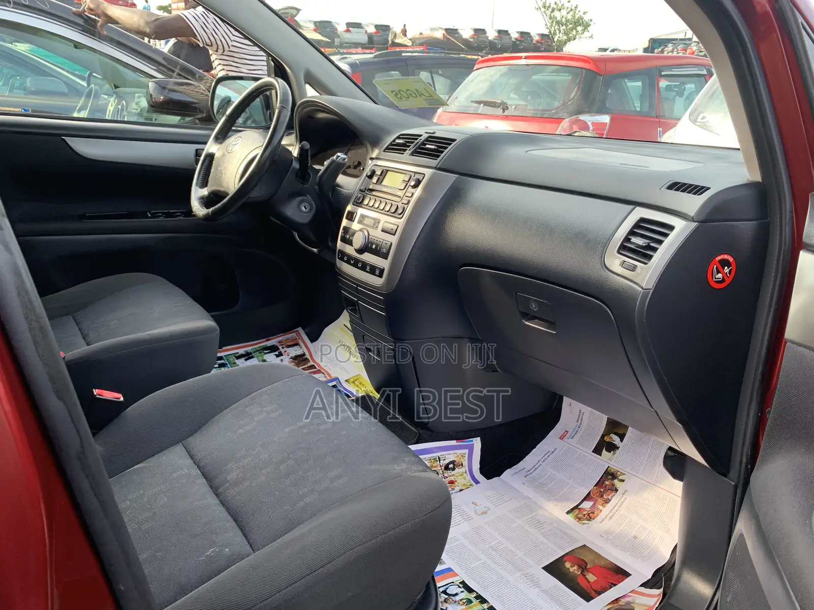 Toyota Avensis Verso 2006 Red