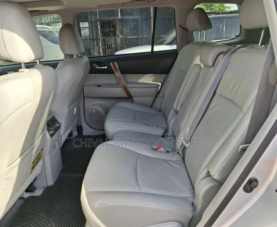 Toyota Highlander 2008 Silver