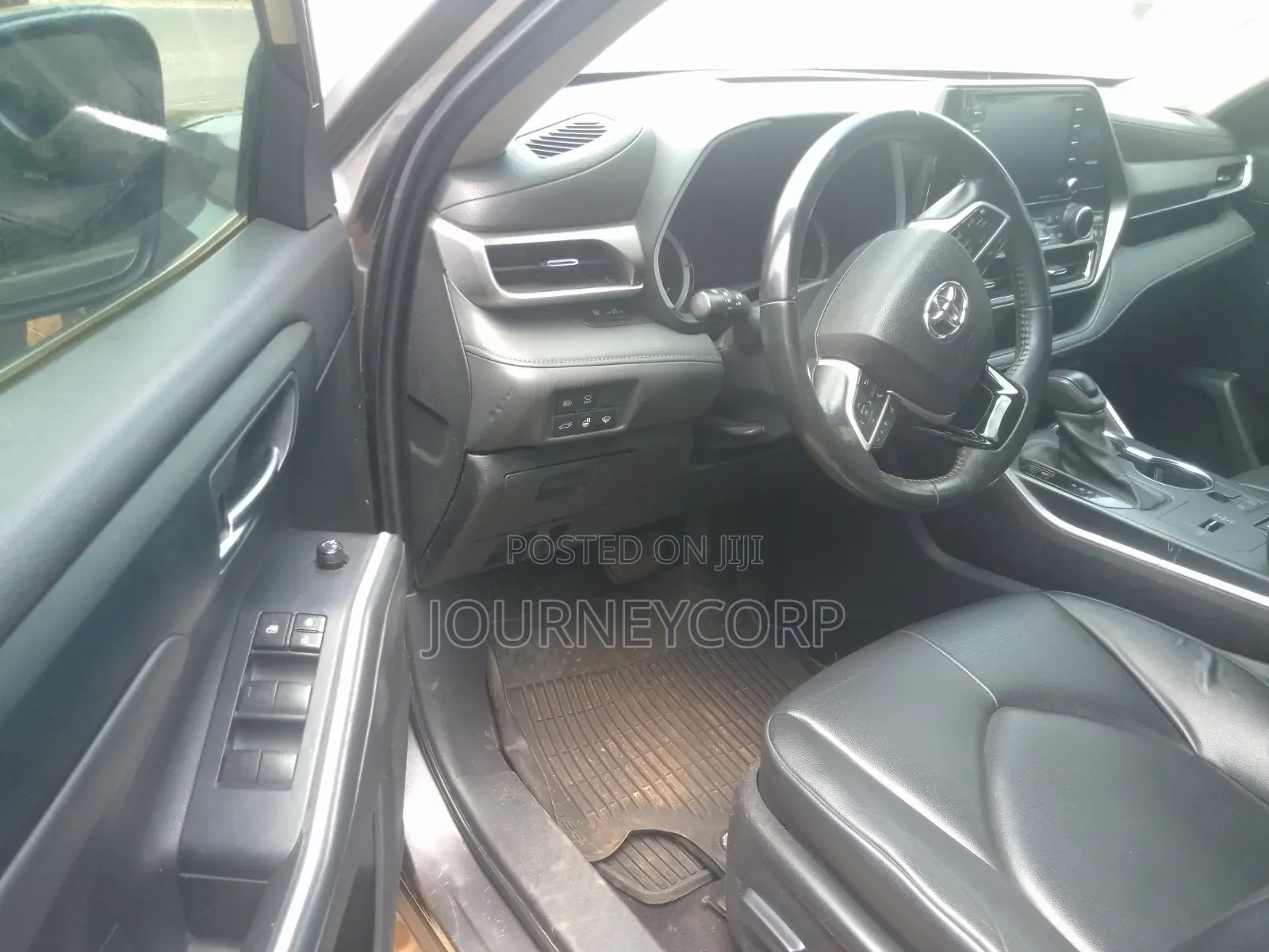 Toyota Highlander 2023 Gray